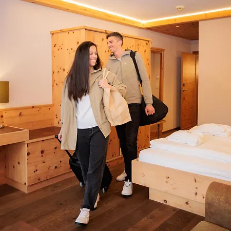 Bäckelar Wirt Superior Hotell Sölden