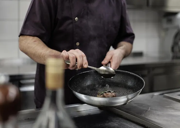 Отель Baeckelar Wirt Superior 3*