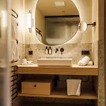 Backelar Wirt Superior Hotel 3*