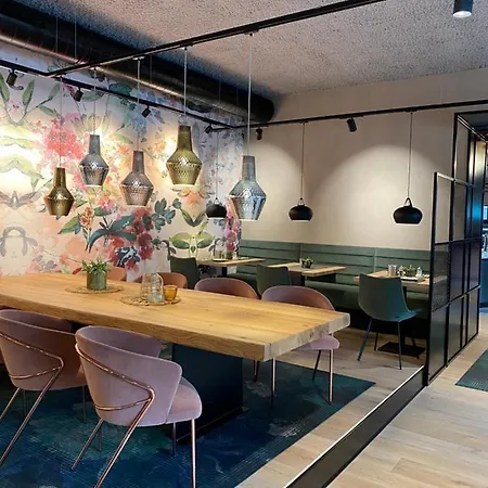 Ξενοδοχείο Baeckelar Wirt Superior Ζόλντεν