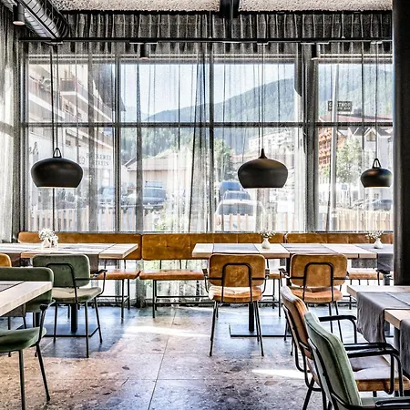 Baeckelar Wirt Superior 3* Ζόλντεν