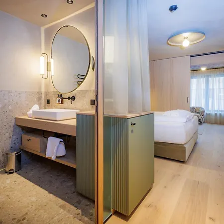 Baeckelar Wirt Superior Hotel 3*