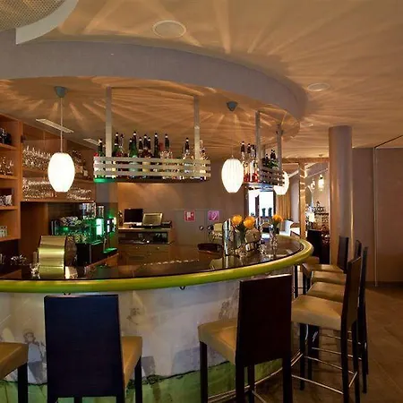 Готель Baeckelar Wirt Superior