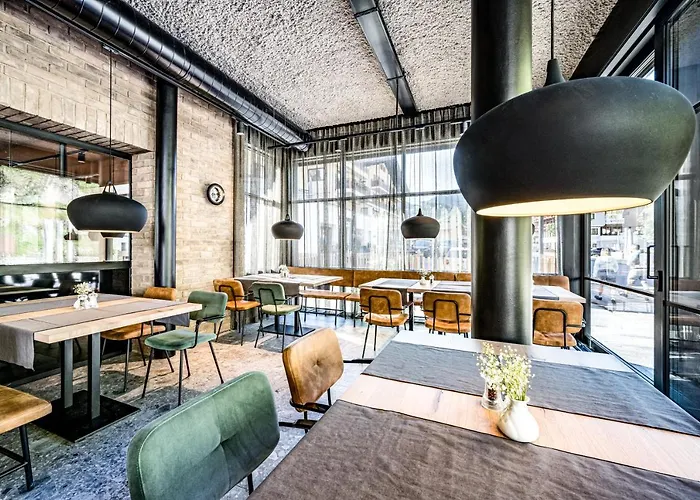 Backelar Wirt Superior Hotel 3*